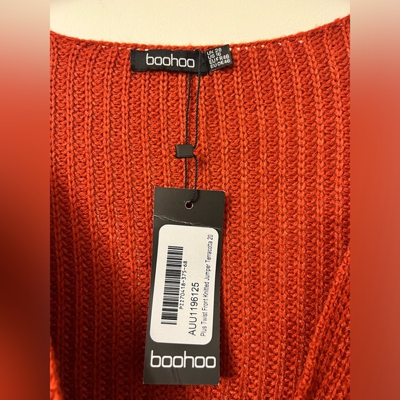 BooHoo Just A Little Twisted Sweater - Picture 4 of 5